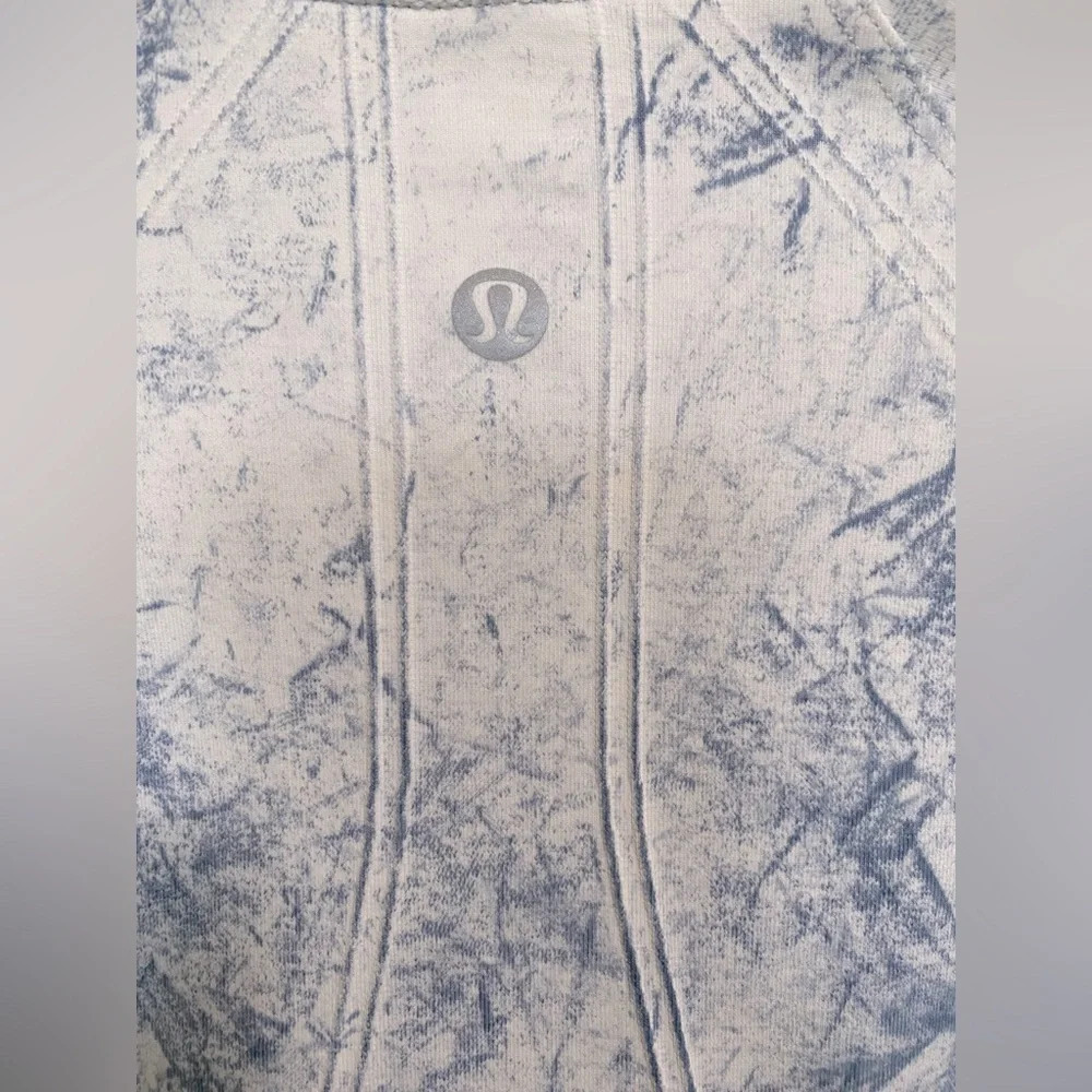 Lululemon Ebb to Train Jacket *Wash - Picture 7 of 7